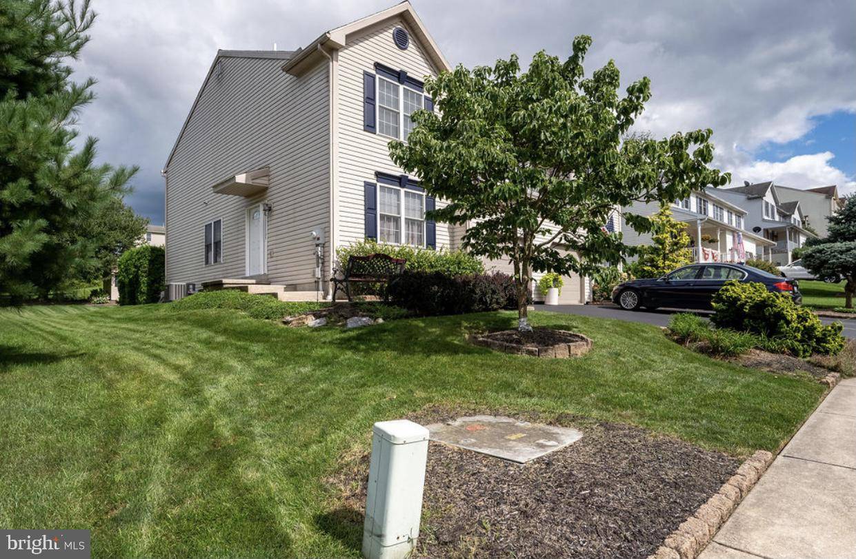 Sinking Spring, PA 19608,385 SIOUX CT