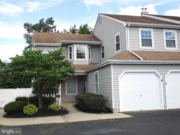 618-B ROSE HOLLOW DR, Yardley, PA 19067