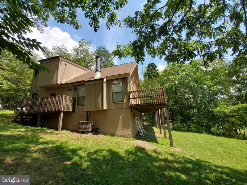 98 TRAILBLAZER LN, Hedgesville, WV 25427