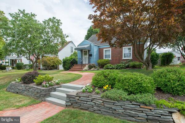 172 W BERGER ST, Emmaus, PA 18049