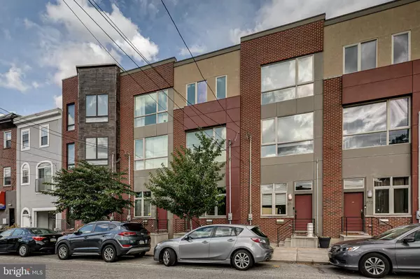 Philadelphia, PA 19123,877 N 5TH ST