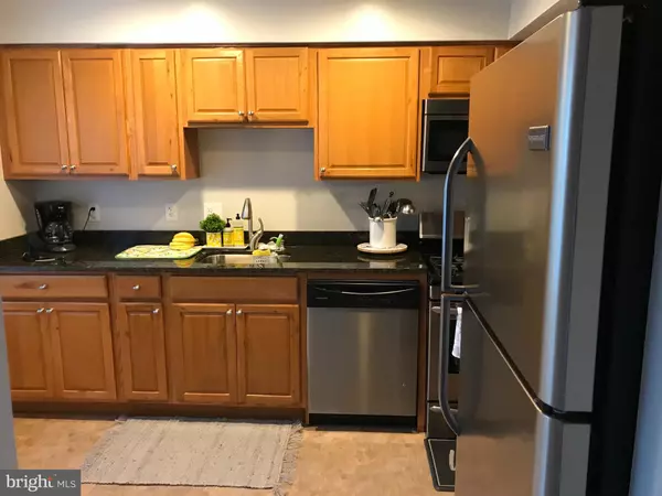 Woodbridge, VA 22192,2168 MAYFLOWER DR