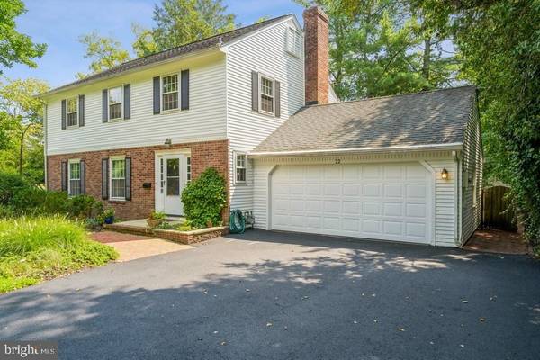 22 E FRANKLIN AVE, Pennington, NJ 08534