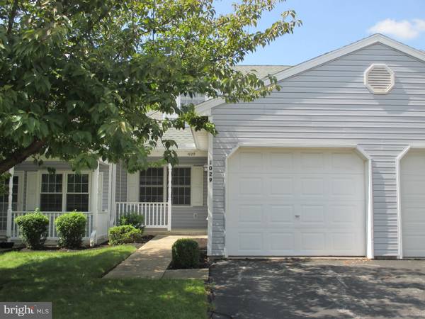 1029 VILLAGE WAY, York, PA 17404