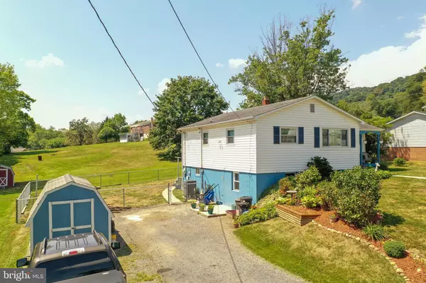 Ridgeley, WV 26753,36 POWNALL DR