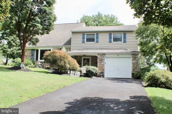 95 BROOK DR, Southampton, PA 18966