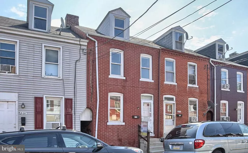 307 CORAL ST, Lancaster, PA 17603