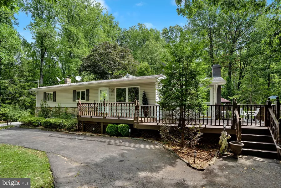 542 JOHNNYCAKE, Harpers Ferry, WV 25425