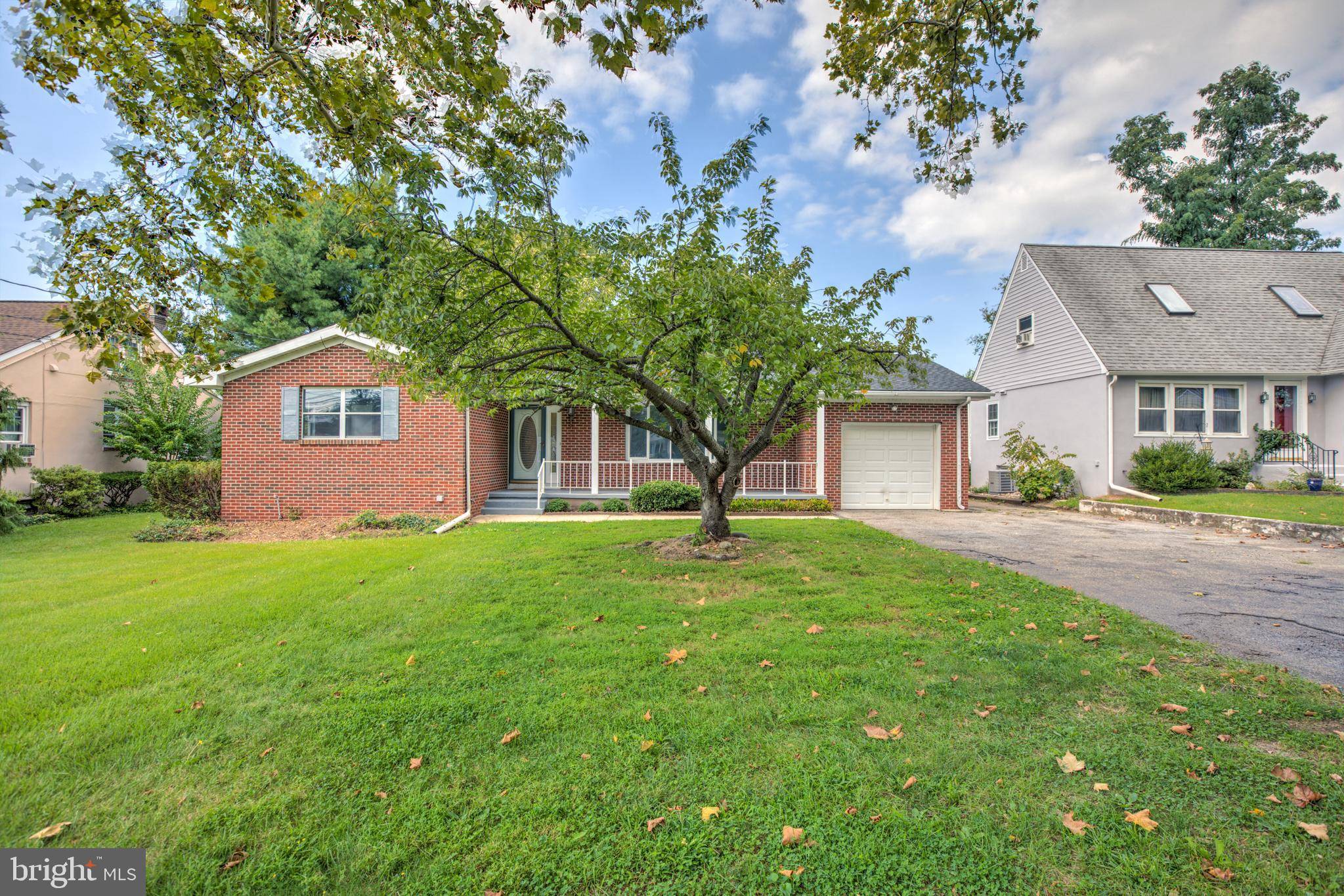 Hamilton, NJ 08619,650 EDINBURG RD