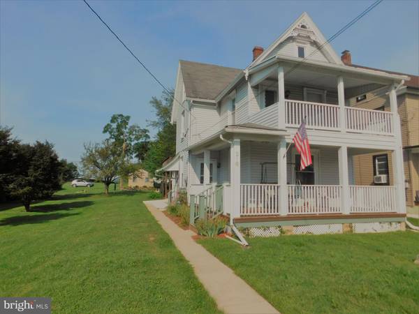 216 S 9TH ST, Lehighton, PA 18235