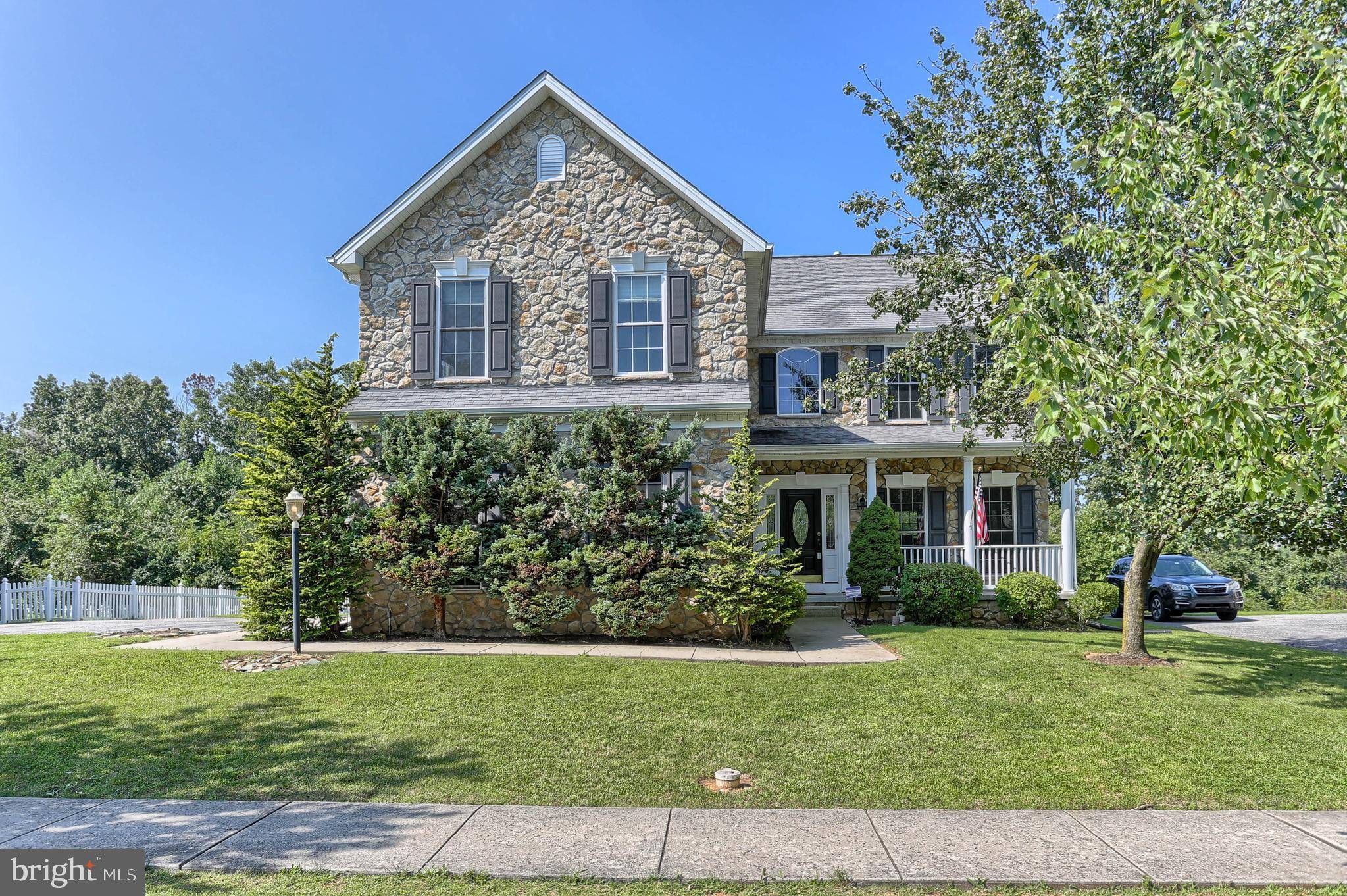 986 SILVER MAPLE CIR, Seven Valleys, PA 17360