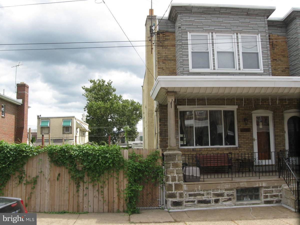 Philadelphia, PA 19135,7119-7121 VANDIKE ST