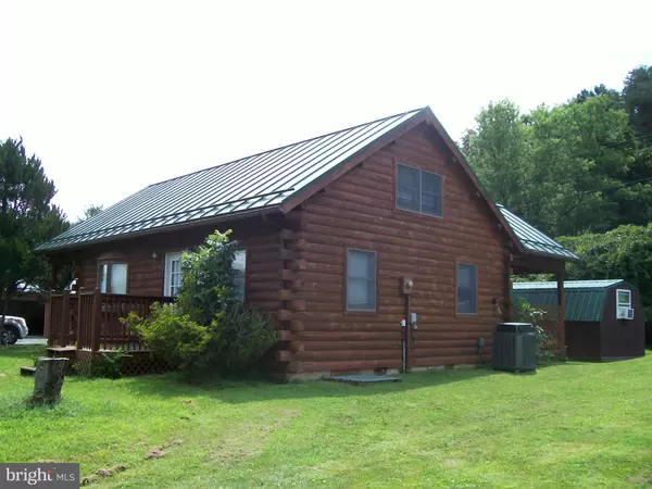 8283 US HWY220 S., Moorefield, WV 26836