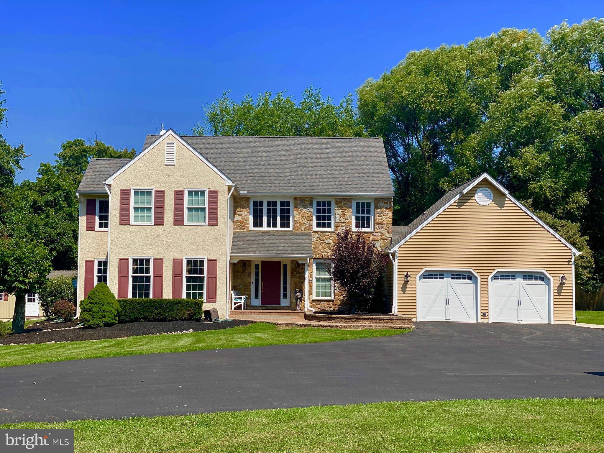 1537 GLENMONT LN, West Chester, PA 19380