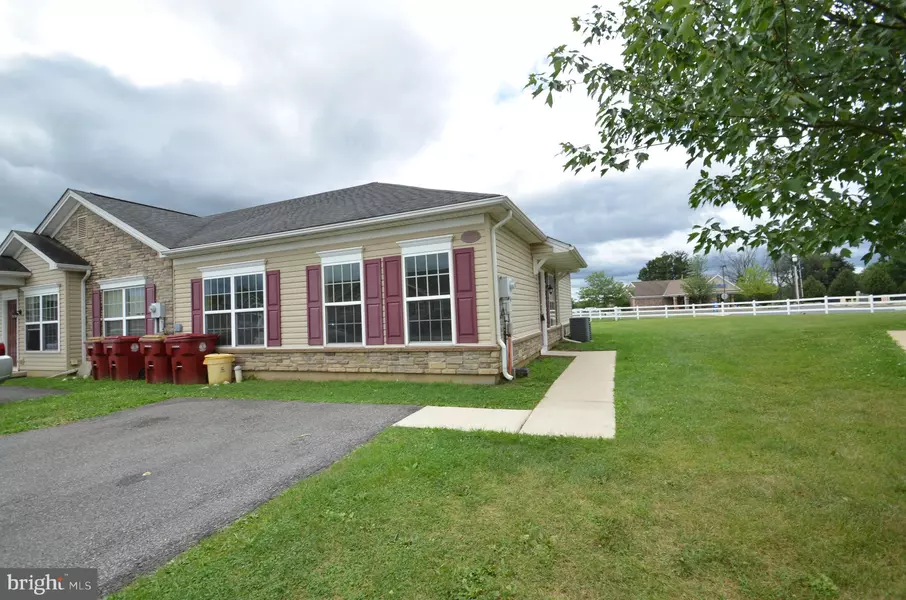 1998 MERCER WAY, Easton, PA 18040