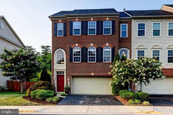 25251 BEACH PL, Chantilly, VA 20152