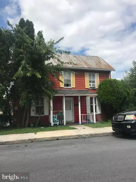 279 E LIBERTY ST, Chambersburg, PA 17201