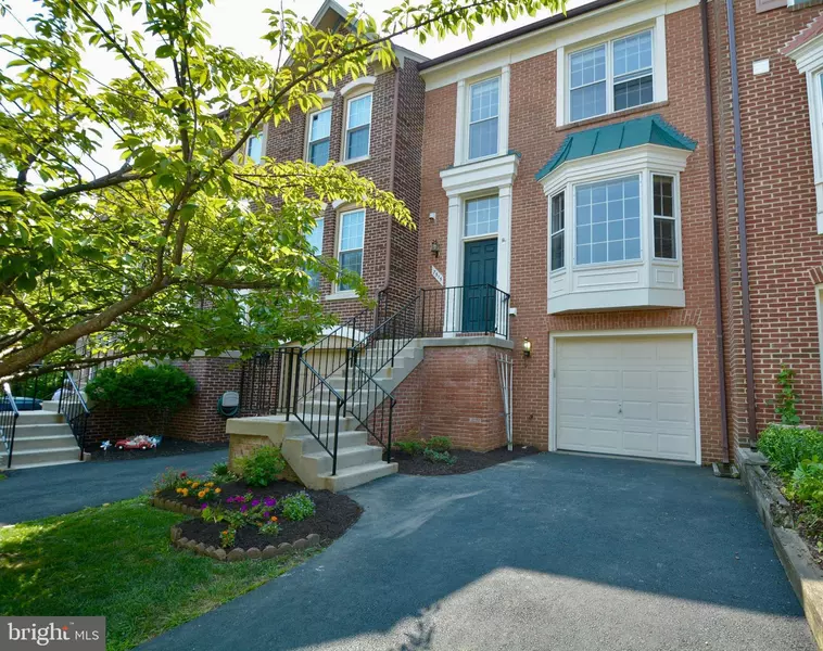 7515 COLLINS MEADE WAY, Alexandria, VA 22315