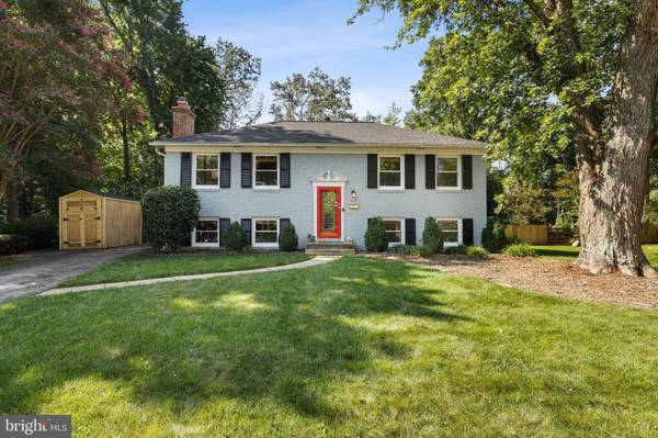 7934 BAYBERRY DR, Alexandria, VA 22306