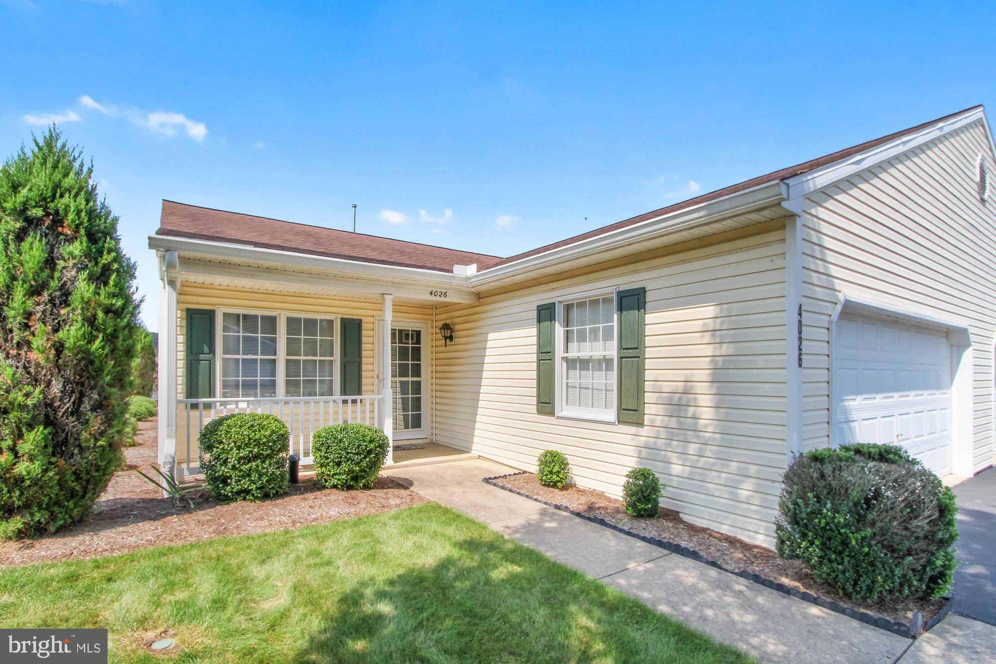 York, PA 17402,4026 WOODSPRING LN