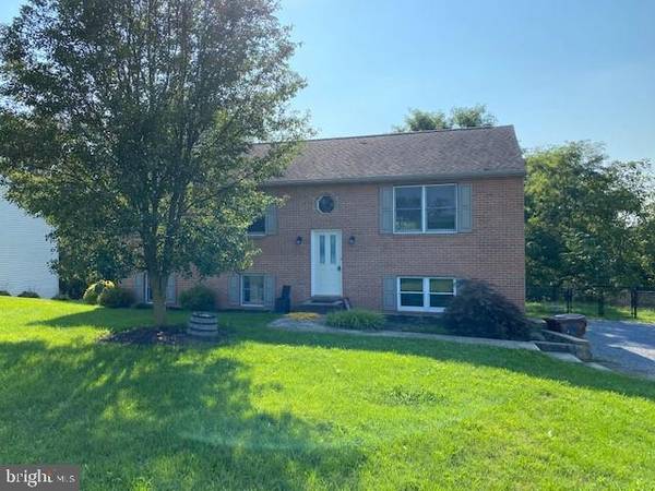 10351 GRANT SHOOK RD, Greencastle, PA 17225