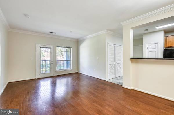 4854 EISENHOWER AVE #157, Alexandria, VA 22304