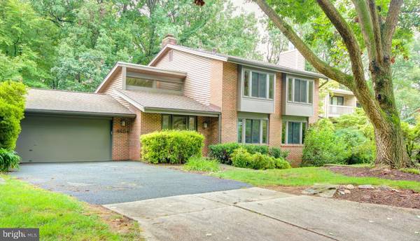 8604 CARLYNN DR, Bethesda, MD 20817