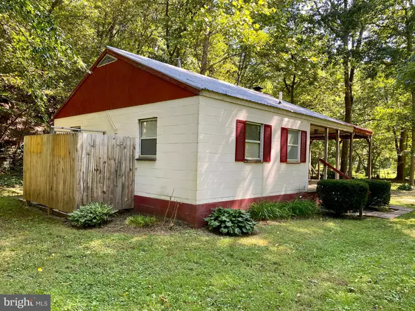 Hedgesville, WV 25427,808 PUFFENBURGER LN