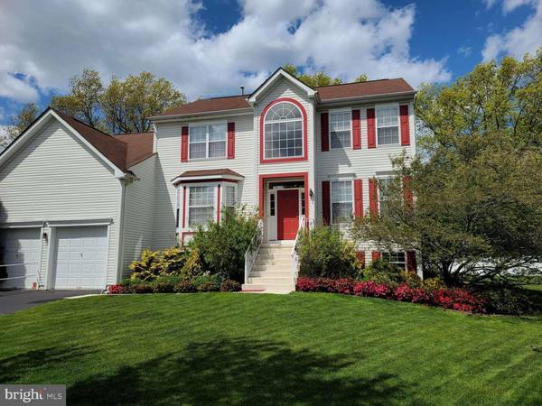 5 RUSSELL CT, Hightstown, NJ 08520