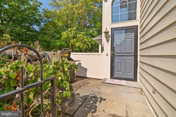 5737 BALSAM GROVE CT #64, North Bethesda, MD 20852