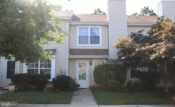 5 CANTERBURY CIR,  Somerset,  NJ 08873