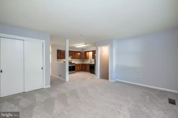 Phoenixville, PA 19460,163 PENNSYLVANIA AVE #4