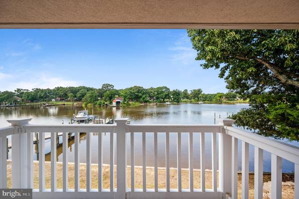 2064 MONROE BAY CIR, Colonial Beach, VA 22443