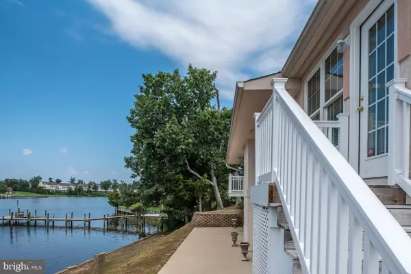 Colonial Beach, VA 22443,2064 MONROE BAY CIR