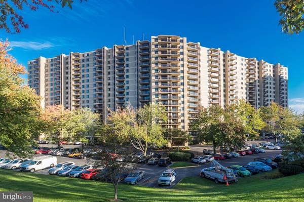 205 YOAKUM PKWY #1114, Alexandria, VA 22304