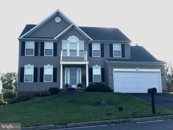 139 SPYGLASS HILL DR, Charles Town, WV 25414