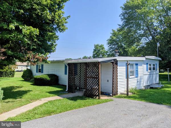 955 PLUNKERT RD, Littlestown, PA 17340