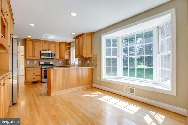 Mclean, VA 22102,921 BELLVIEW