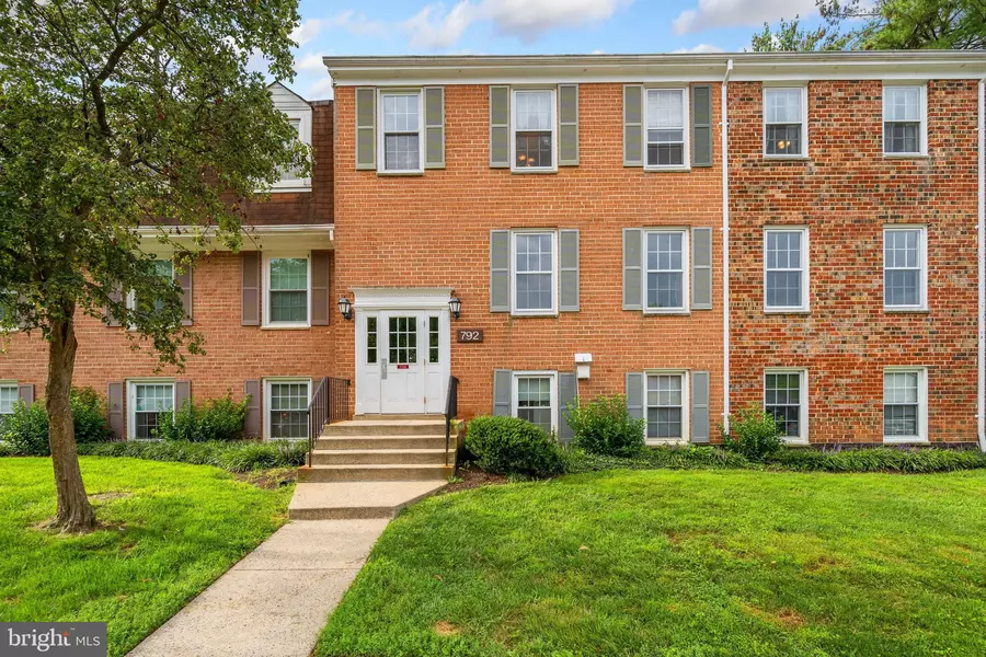 792 QUINCE ORCHARD BLVD #102, Gaithersburg, MD 20878