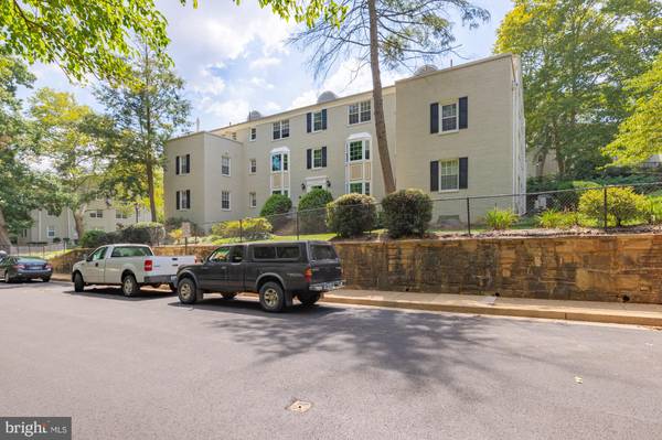 808 S ARLINGTON MILL DR #9-102, Arlington, VA 22204