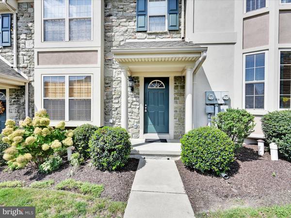 Lancaster, PA 17601,624 ROYAL VIEW DR