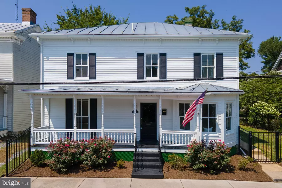 127 N CHURCH ST, Woodstock, VA 22664