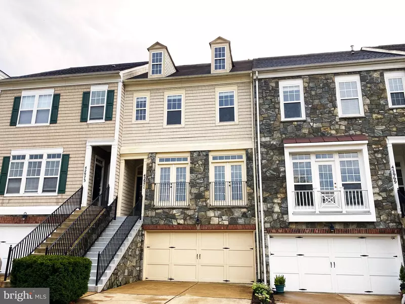 42971 MILL RACE TER, Leesburg, VA 20176