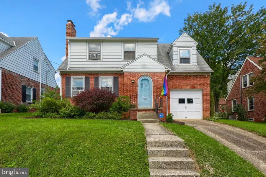 1553 WAYNE AVE, York, PA 17403