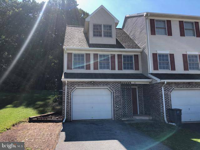 10 HIGHLAND CT, Reinholds, PA 17569