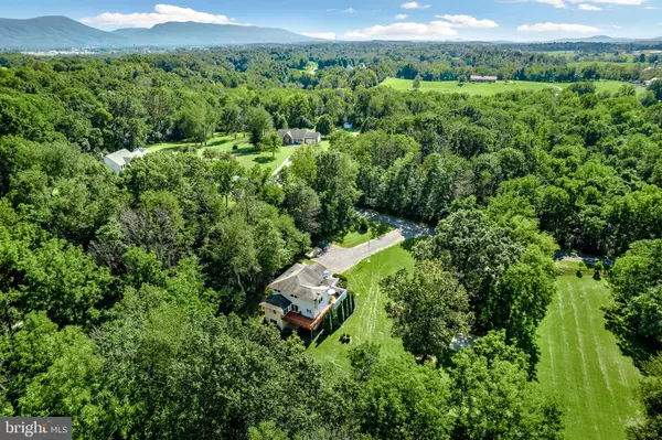 Woodstock, VA 22664,235 KINGS LN