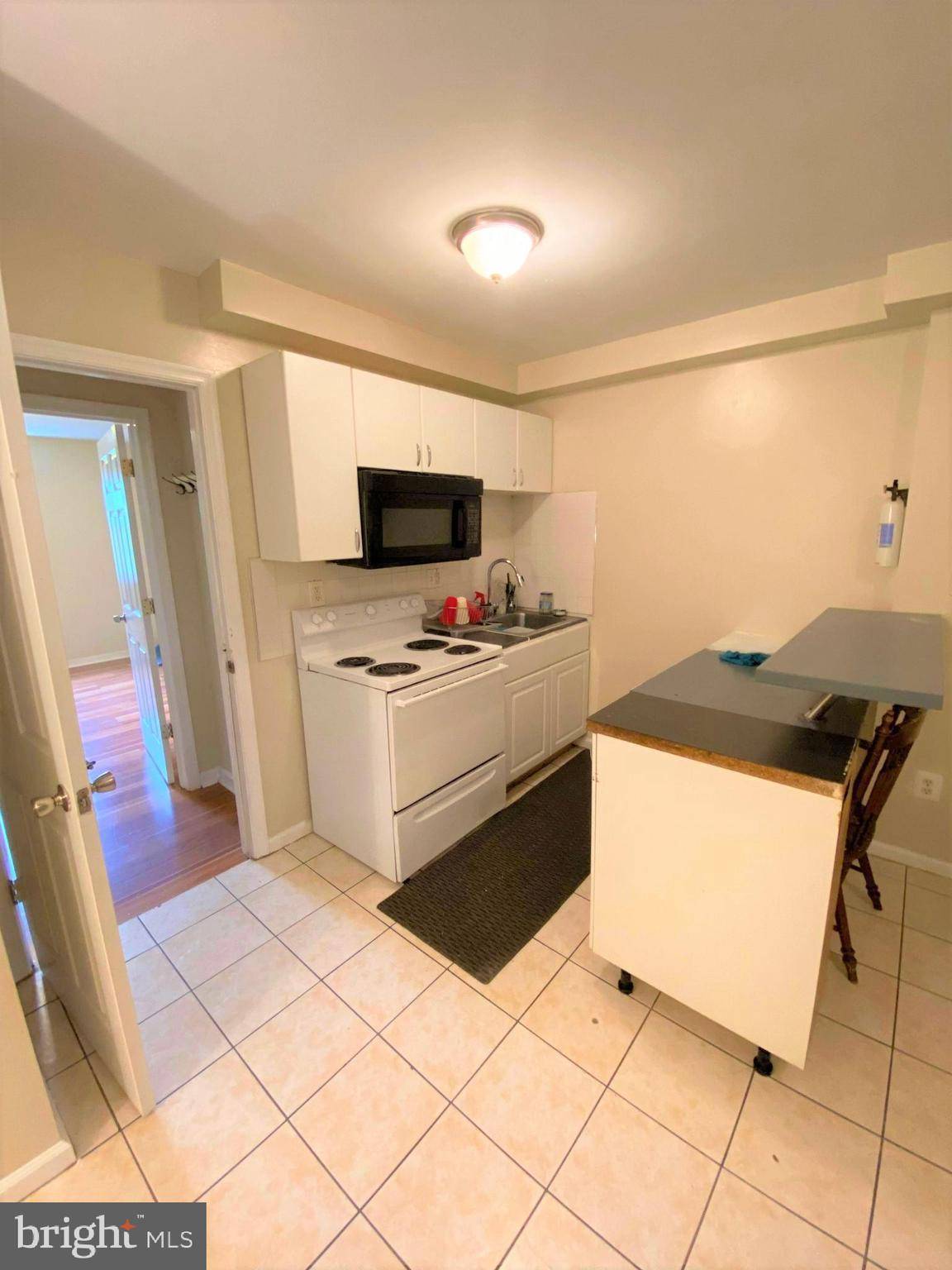Philadelphia, PA 19121,1727 W BERKS ST