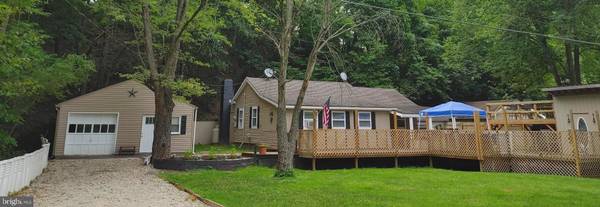 16 W WILLOW TER, Mechanicsburg, PA 17050