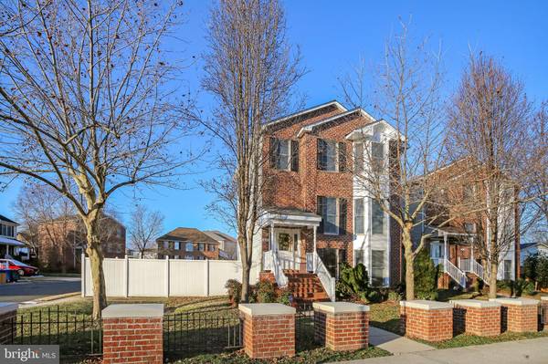 1420 S GLEBE RD, Arlington, VA 22204