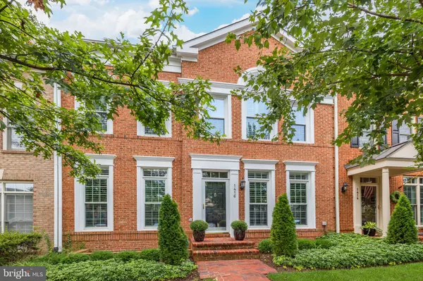 1416 INGLESIDE AVE, Mclean, VA 22101